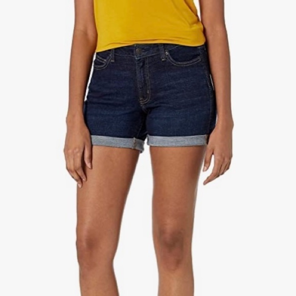 Izod dark denim shorts, size 6